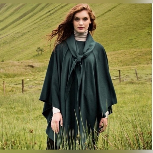 Hourihan by Jimmy Hourihan made in Ireland forrest green wool and cashmere cape - Picture 11 of 13